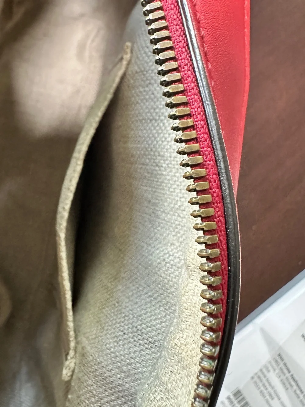 Gucci Webby Bee Red Leather Web Stripe Shoulder Crossbody Bag Authentic